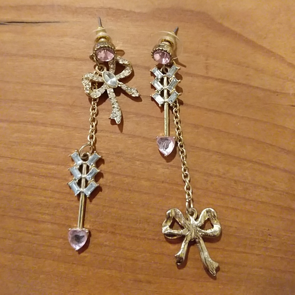 Betsey Johnson Post Earrings